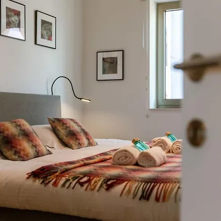 아파트 Casiola - Brand New With Terrace - Pets Welcome!