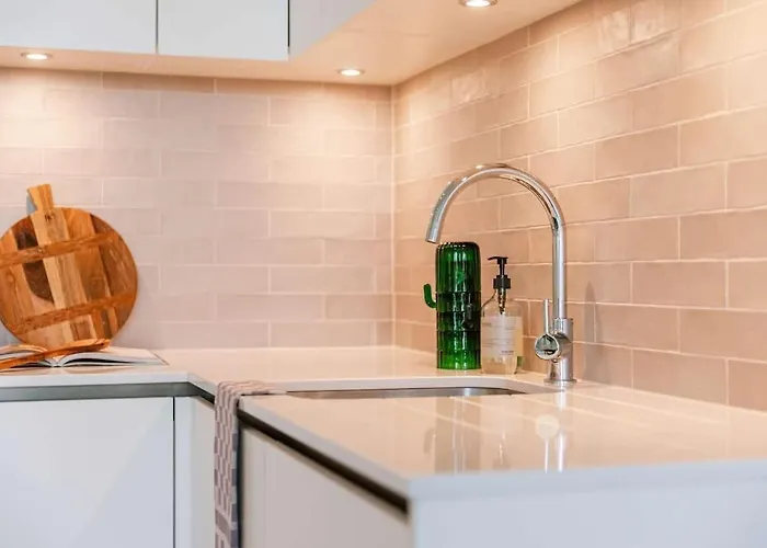 Casiola - Brand New With Terrace - Pets Welcome! *